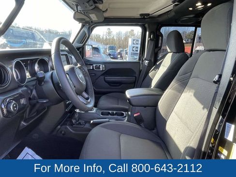 Certified 2023 Jeep Gladiator Sport image 26