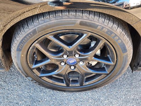 Used 2016 Ford Focus SE w/ Equipment Group 201A image 16