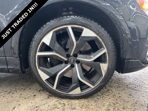 Used 2023 Audi RS Q8 w/ Black Optic Package image 5