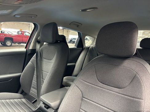 Used 2025 Kia K4 EX image 21