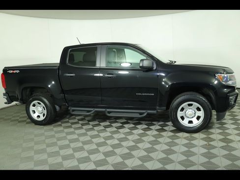 Used 2022 Chevrolet Colorado W/T w/ WT Convenience Package image 2