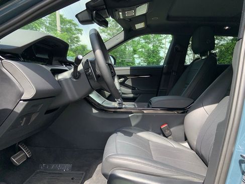 Certified 2024 Land Rover Range Rover Evoque Dynamic SE image 11