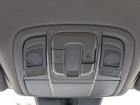 Used 2020 Hyundai Santa Fe SEL FWD image 23