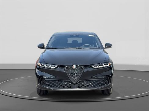 New 2025 Alfa Romeo Tonale w/ Premium Package image 2