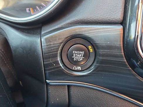 Used 2019 Jeep Grand Cherokee Limited X AWD/4WD image 30