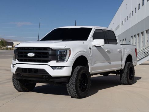 Used 2021 Ford F150 Lariat w/ Equipment Group 502A High AWD/4WD image 3