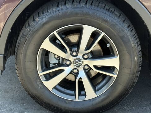 Used 2017 Toyota RAV4 XLE w/ Carpet Mat Package FWD image 15