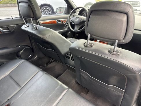 Used 2011 Mercedes-Benz C 300 Sedan image 24