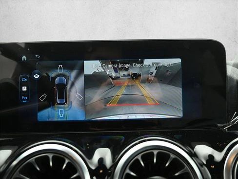 New 2026 Mercedes-Benz GLA 250 4MATIC image 11