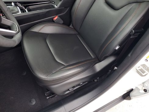 Used 2023 Jeep Compass Limited image 21