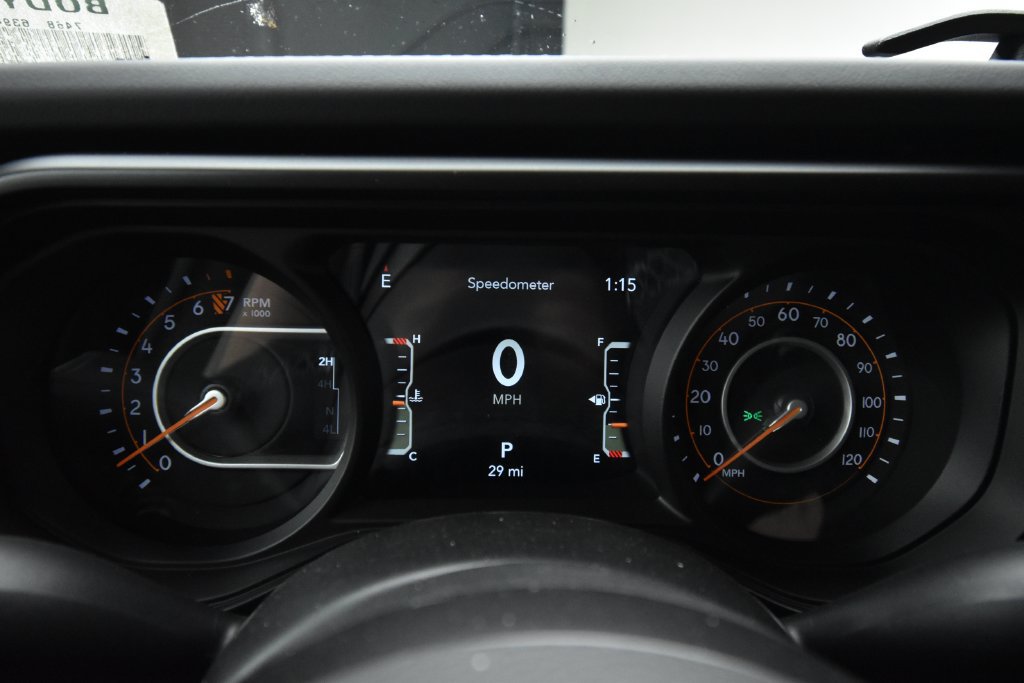 New 2026 Jeep Gladiator Rubicon w/ Technology Group AWD/4WD image 22