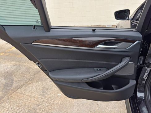 Used 2019 BMW 540i xDrive w/ M Sport Package AWD/4WD image 45