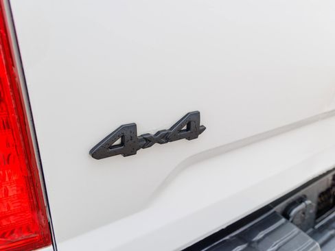 Used 2018 Toyota Tundra SR5 image 16