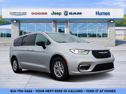 Used 2024 Chrysler Pacifica Touring-L