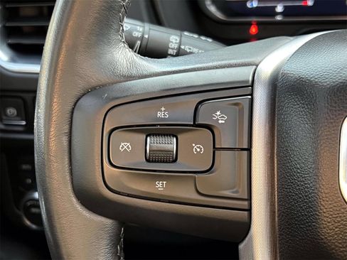 Used 2023 GMC Yukon XL SLT image 27