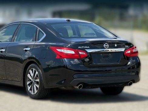 Used 2017 Nissan Altima 2.5 SV FWD image 16
