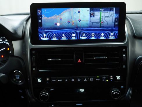Used 2022 Lexus GX 460 Premium w/ Accessory Package AWD/4WD image 21