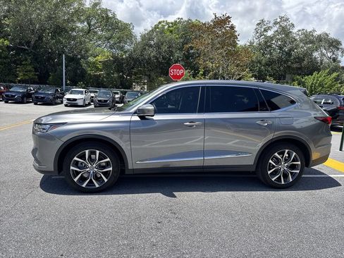 Used 2024 Acura MDX w/ Technology Package FWD image 11