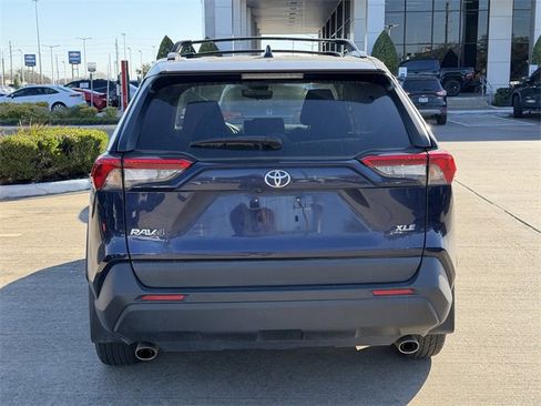 Used 2023 Toyota RAV4 XLE w/ Convenience Package image 6