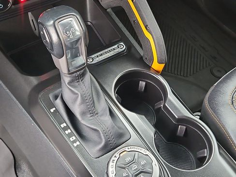 Used 2023 Ford Bronco Badlands w/ Sasquatch Package image 29