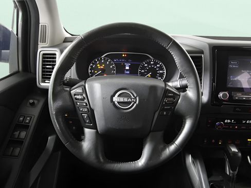 Used 2024 Nissan Frontier SV w/ SV Convenience Package RWD image 31