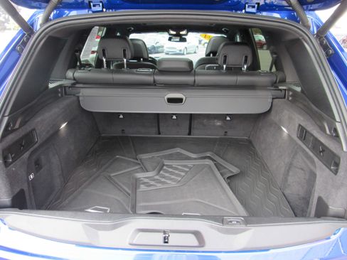 Used 2024 BMW X5 M60i w/ Climate Comfort Package AWD/4WD image 7