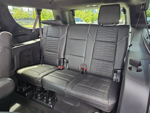 New 2026 Cadillac Escalade ESV Platinum Sport AWD/4WD image 18