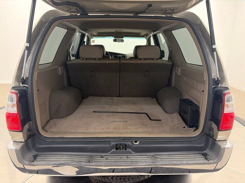 Used 2002 Toyota 4Runner SR5 w/ Leather Trim Pkg AWD/4WD image 8