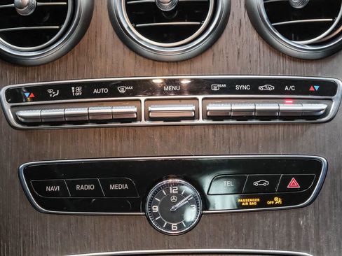 Used 2021 Mercedes-Benz C 300 Sedan image 17