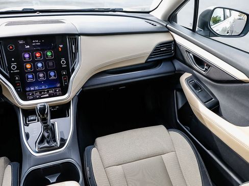 Used 2020 Subaru Outback Premium image 15