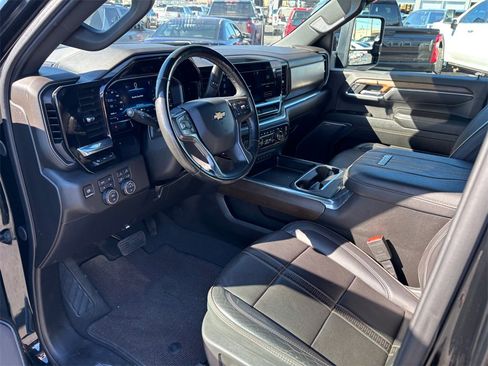 Used 2024 Chevrolet Silverado 3500 High Country w/ High Country Premium Package image 8