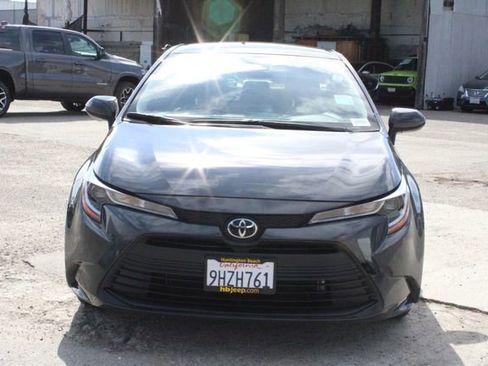 Used 2024 Toyota Corolla LE image 2