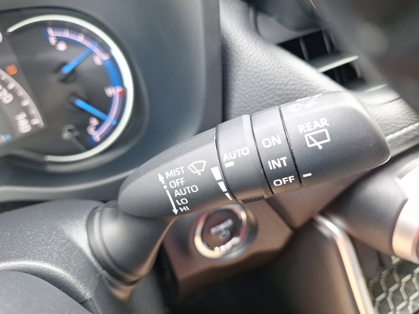 Used 2025 Toyota RAV4 XLE Premium w/ Weather Package AWD/4WD image 24