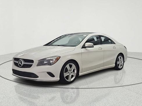 Used 2017 Mercedes-Benz CLA 250 4MATIC image 3