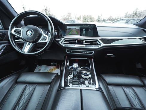 Used 2022 BMW X7 xDrive40i w/ M Sport Package image 42