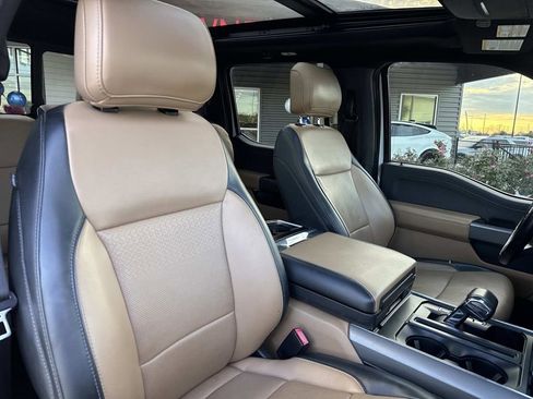 Used 2021 Ford F150 Lariat image 12