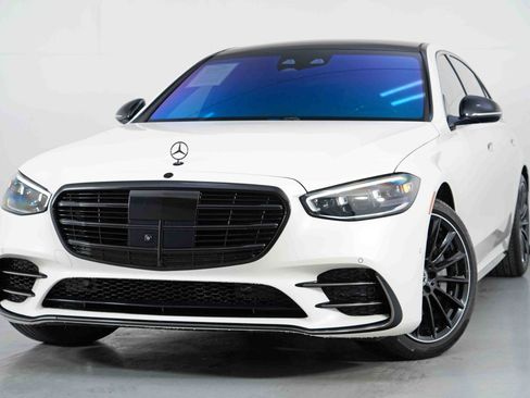 Used 2023 Mercedes-Benz S 580 4MATIC Sedan image 3