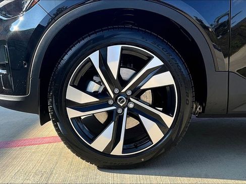 New 2026 Volvo XC40 B5 Ultra w/ Protection Package Premier AWD/4WD image 41