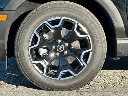 New 2025 Ford Bronco Sport Outer Banks w/ Outer Banks Tech Package+ AWD/4WD image 30