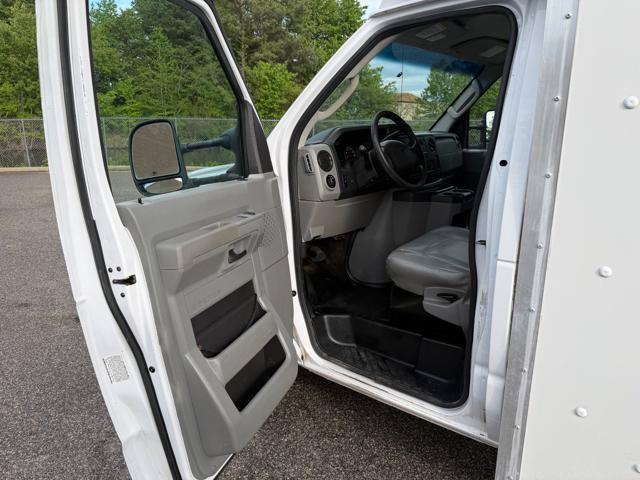 Used 2016 Ford E-350 and Econoline 350 Super Duty w/ Power Windows & Locks Group RWD image 23