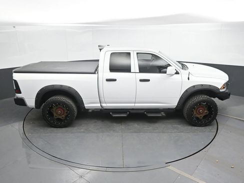 Used 2015 RAM 1500 Express AWD/4WD image 23