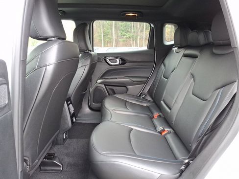 New 2026 Jeep Compass Limited w/ Sun, Sound & Navigation Group image 5