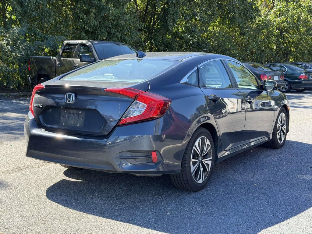 Used 2017 Honda Civic EX-L image 2