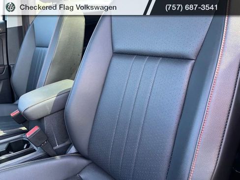 Used 2024 Volkswagen Tiguan Wolfsburg Edition FWD image 21