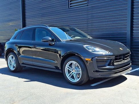 Certified 2023 Porsche Macan Turbo AWD/4WD image 9