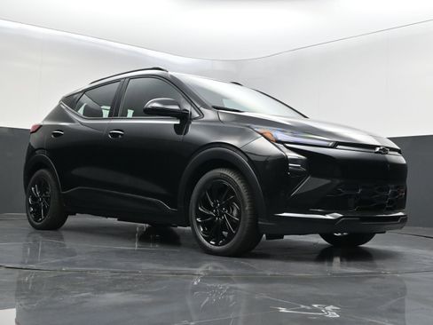 New 2027 Chevrolet Bolt RS w/ Technology Package FWD image 36