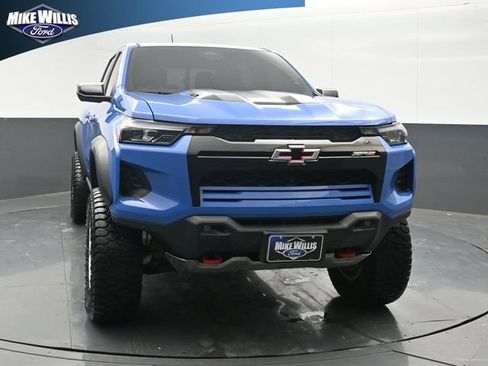 Used 2025 Chevrolet Colorado ZR2 w/ Technology Package AWD/4WD image 1