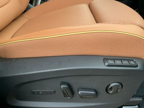 New 2025 Volkswagen ID. Buzz Pro S Plus image 19