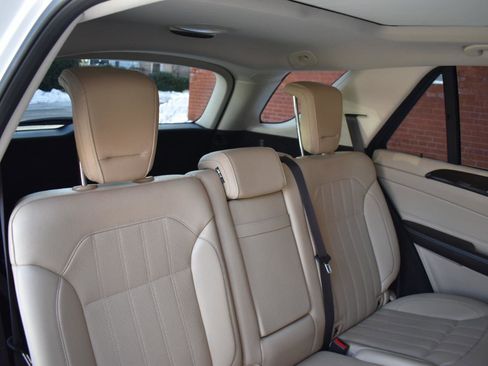 Used 2018 Mercedes-Benz GLE 350 GLE 350 4MATIC SUV image 16