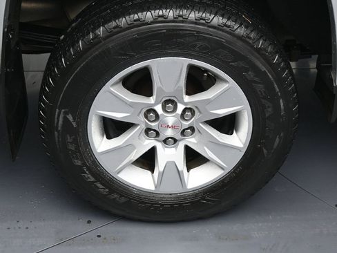 Used 2016 GMC Canyon SLE image 5